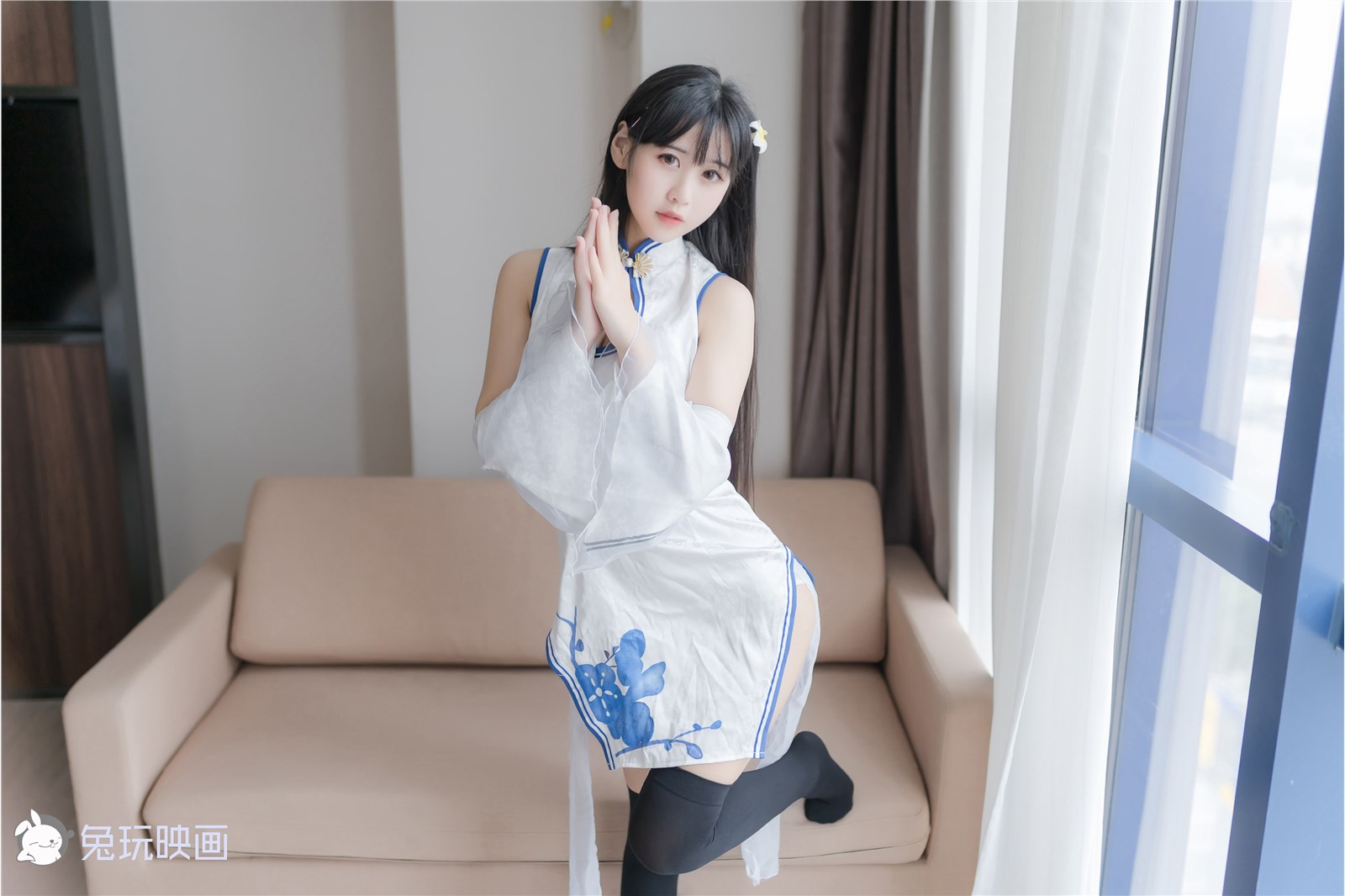 Rabbit Play Reflection VOL.046 White Qipao(33)